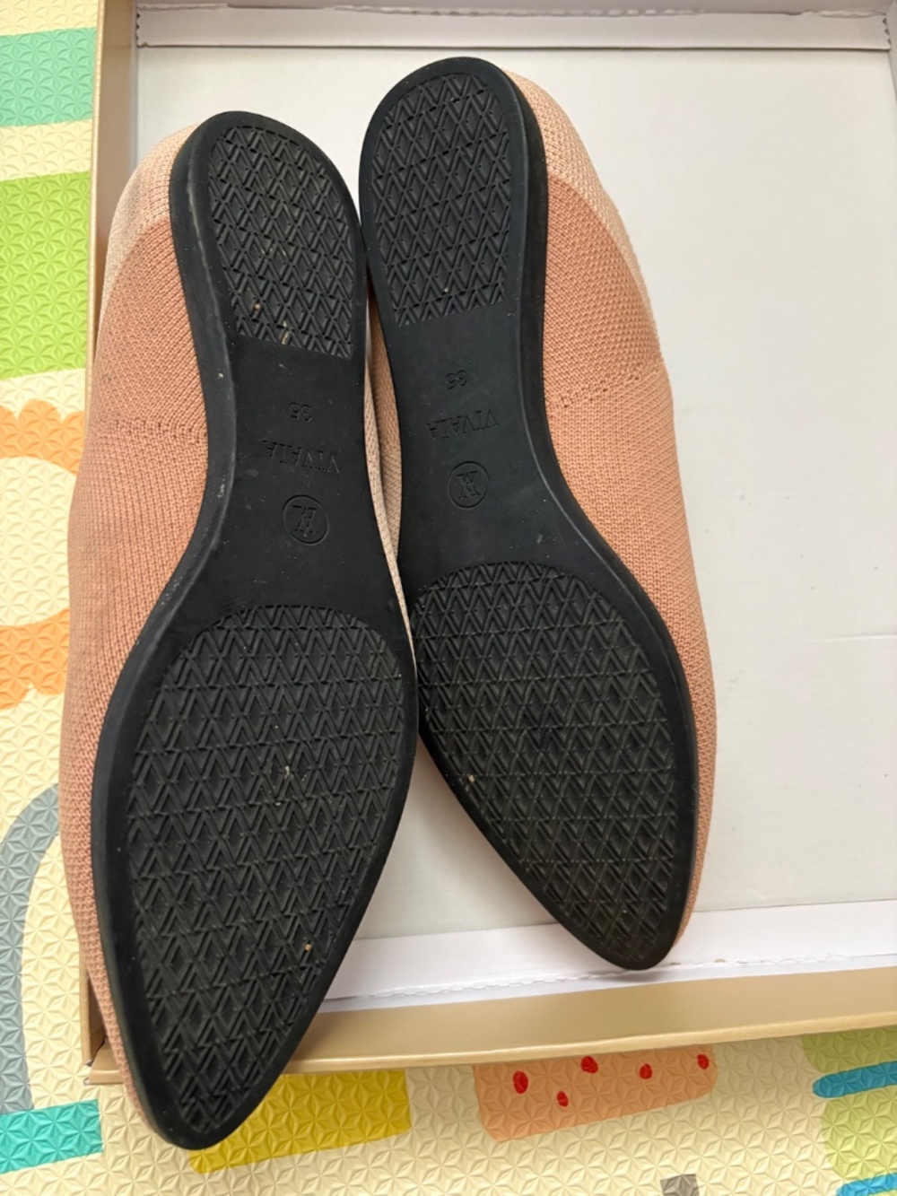 Pointed-toe ballet flats - Picture 6 of 6